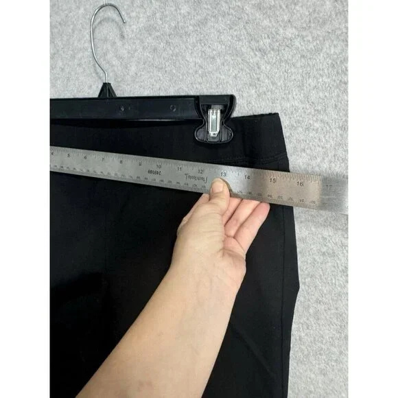 Talbots Skinny Ankle Pants Black Sz 8P Mid Rise Tapered Pull On Trouser EUC - Picture 4 of 9